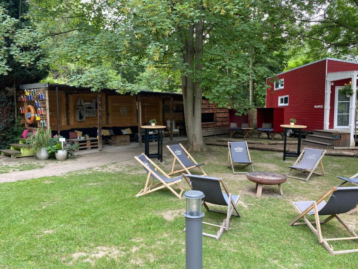 Tiny House Ems Im Pier9 Tiny House Hotel Hamm  Zewnętrze zdjęcie